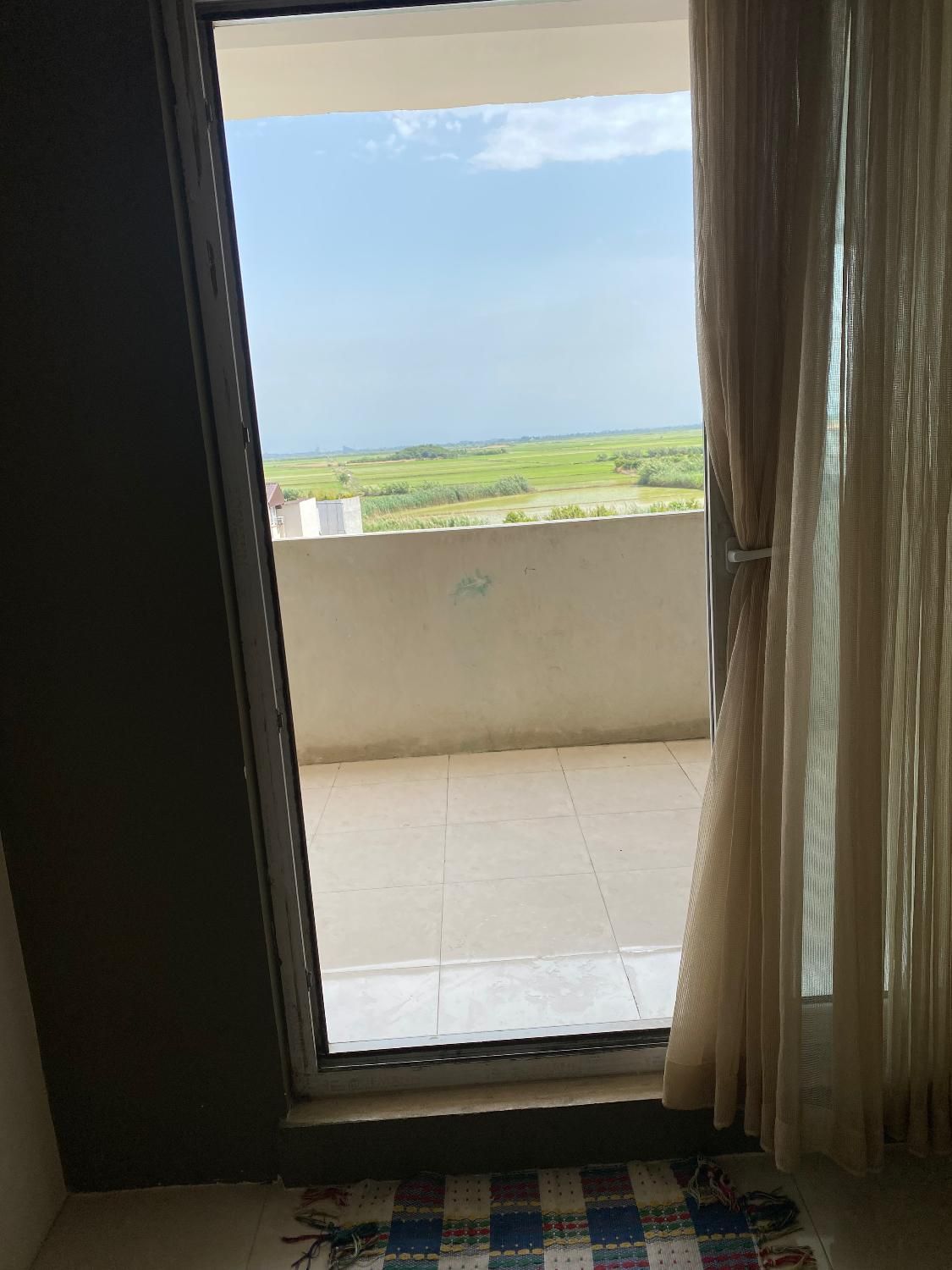 ویلا رو به دریا پشت. نما. دشت سر جاده اصلی|اجارهٔ کوتاهمدت ویلا و باغ|فرح آباد, |دیوار