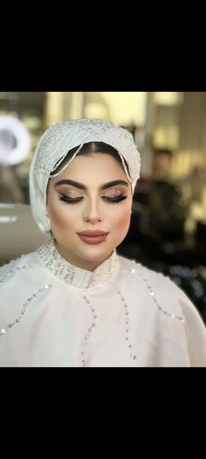 میکاپ و شینیون عروس/آموزش میکاپ/تخفیف تمامی خدمات|خدمات آرایشگری و زیبایی|کرج, شاهین‌ویلا|دیوار