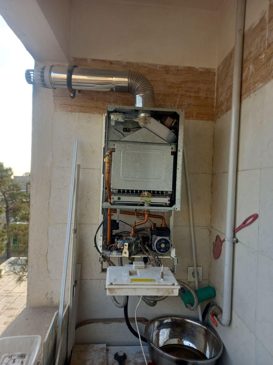 تعمیرات پکیج و آبگرمکن دیواری بوتان و ایران(واوان)|خدمات پیشه و مهارت|اسلام‌شهر, شهرک واوان|دیوار