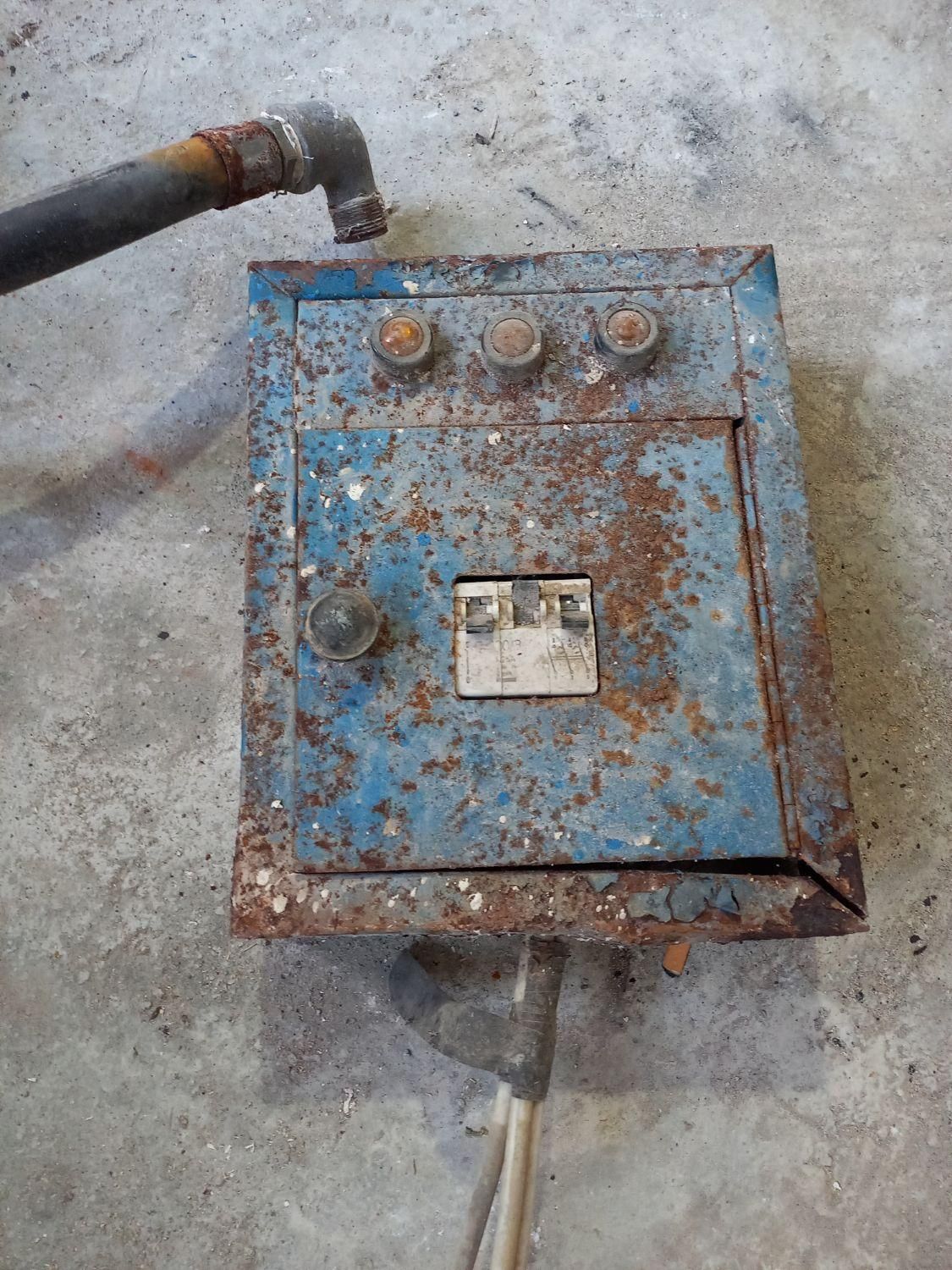 مشعلگازی|بخاری، هیتر، شومینه|سراب, |دیوار