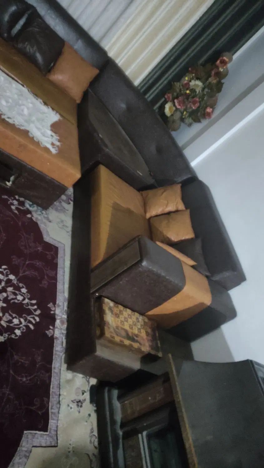 مبل تهران ال ۷ نفره چرم|مبلمان خانگی و میز عسلی|مشهد, الهیه|دیوار