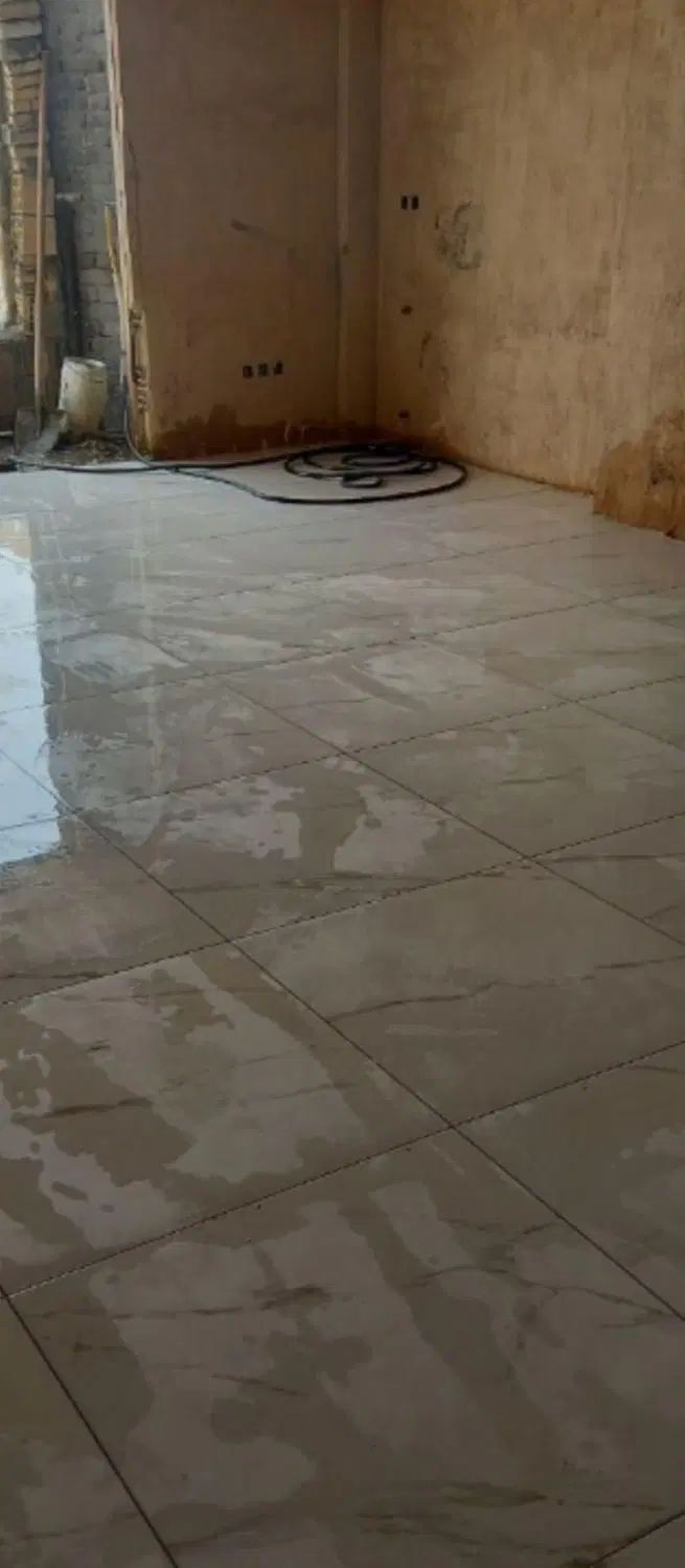 سلام خدمت دوستان اجرای کاشی کاری و سنگ کاری و اسلب|خدمات پیشه و مهارت|مریوان, |دیوار