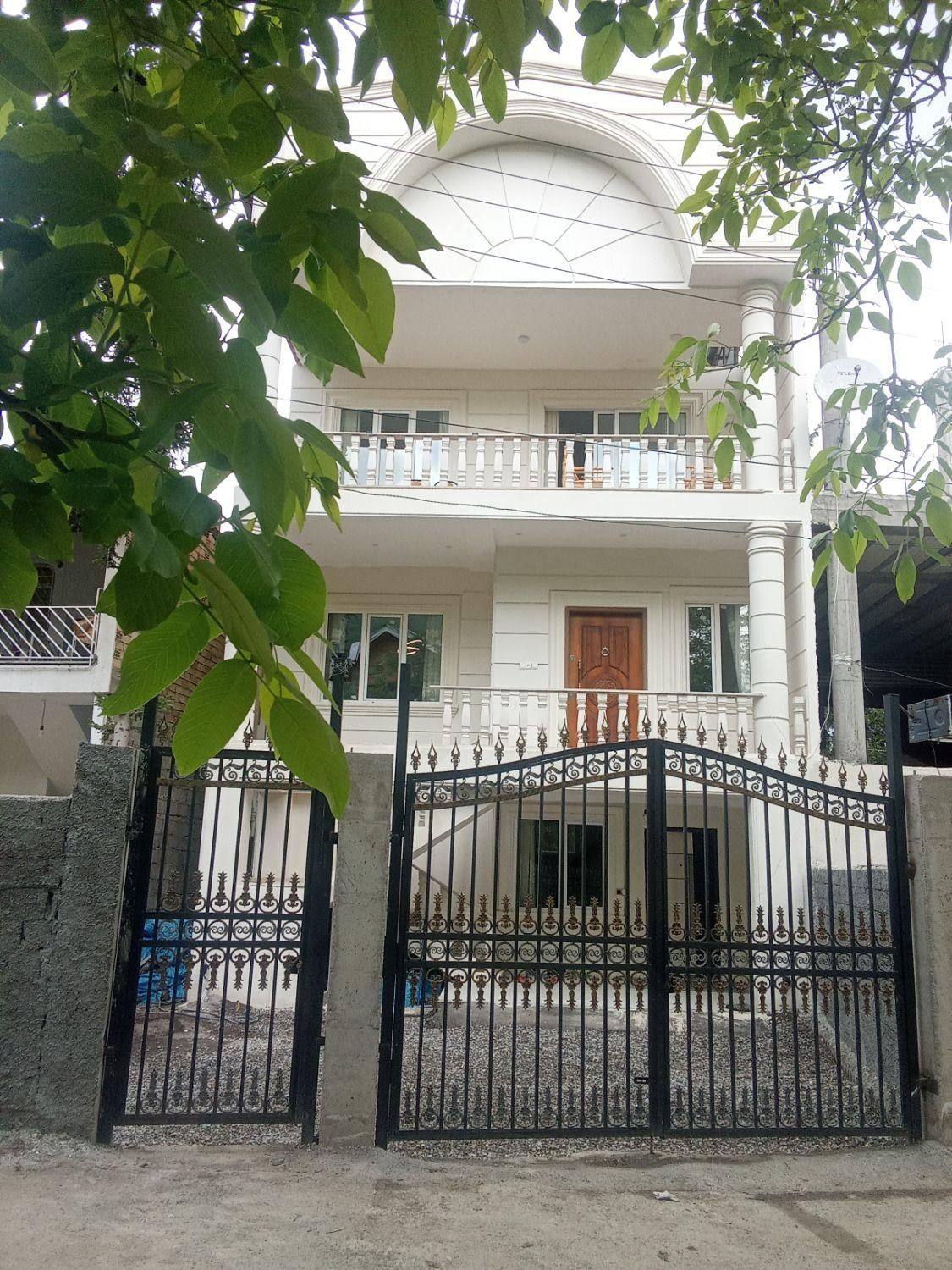 اجاره ویلا دوبلکس سه خوابه نوساز در دو طبقه|اجارهٔ کوتاه‌مدت ویلا و باغ|کلاردشت, |دیوار