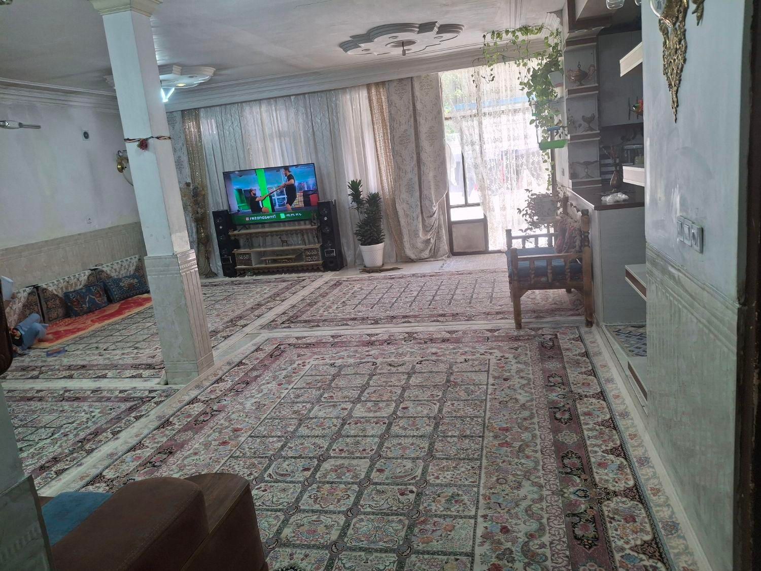 فروشی خانه مسکونی ویلای دوطبقه|فروش خانه و ویلا|کهریزک, |دیوار