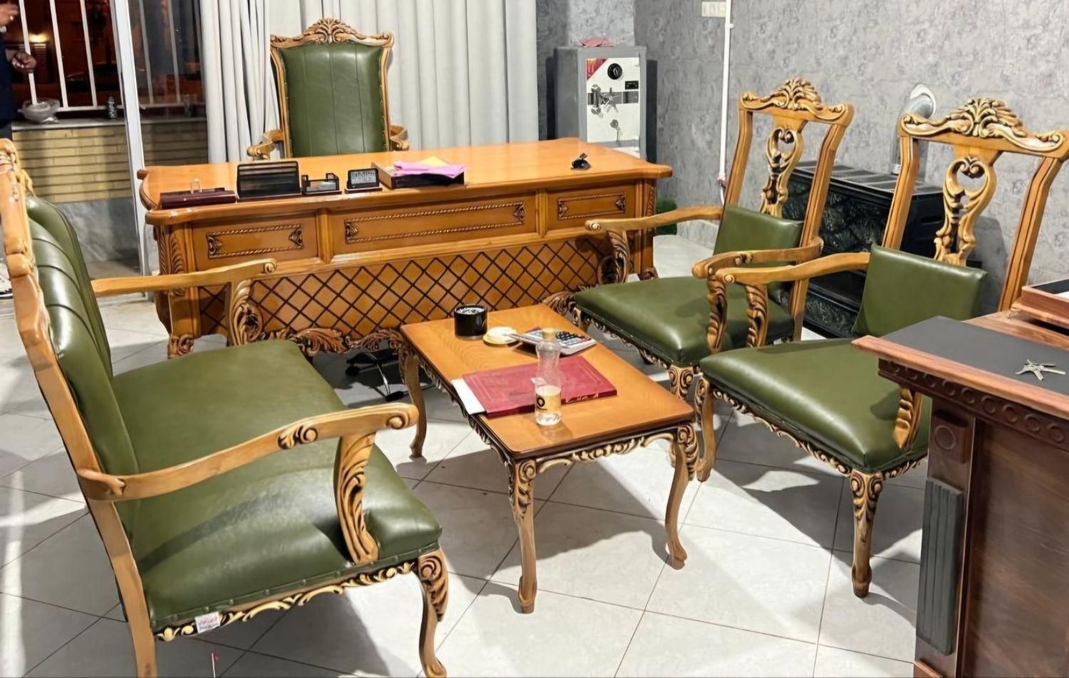 میز صندلی فقط مبلمان اداری بعثت طر مدیریت کنفرانس|مبلمان اداری|اصفهان, ملاصدرا|دیوار