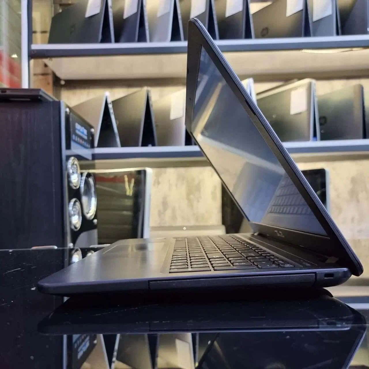 ASU VivoBook درحدآکبند باگرافیک۲ وجعبه اصلی|رایانه همراه|اصفهان, شاه پسند|دیوار