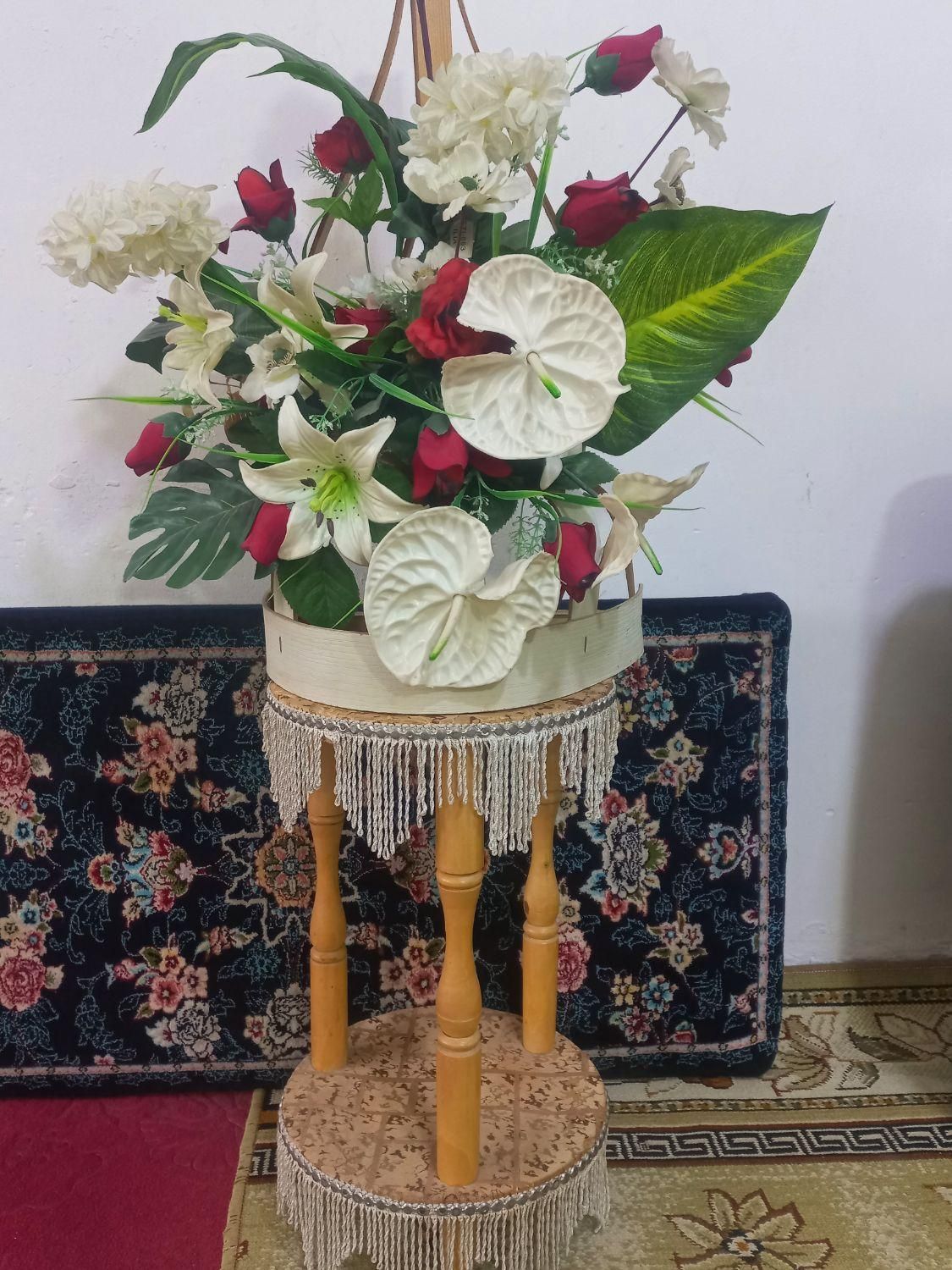 پایه تلفن و گل زیبا|گل مصنوعی|کرمانشاه, |دیوار