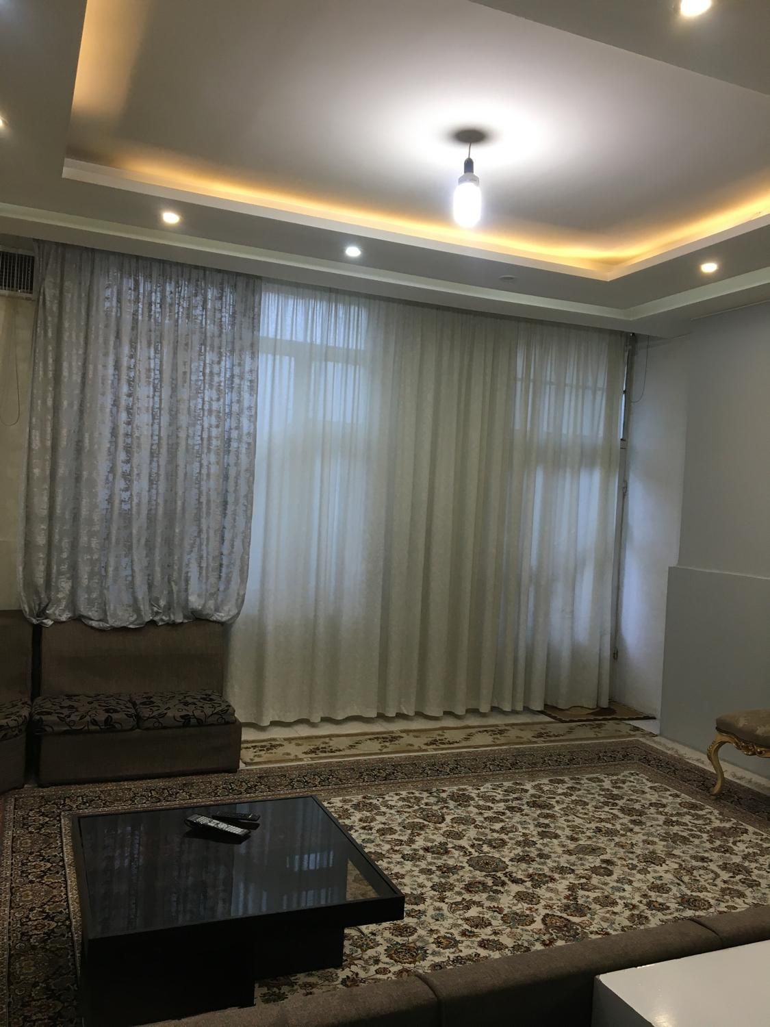 منزل شیک و تمیز باامکانات و پارکینگ برای زاعرین|اجارهٔ کوتاه‌مدت آپارتمان و سوئیت|مشهد, کارمندان دوم|دیوار