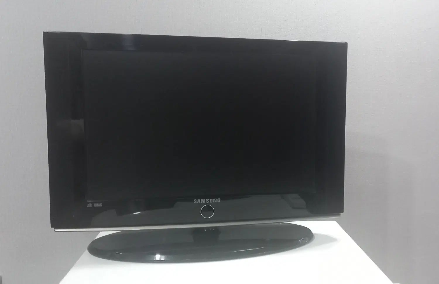تلویزیون LCD سامسونگ ۲۲ اینچ|تلویزیون و پروژکتور|تهران, استخر|دیوار