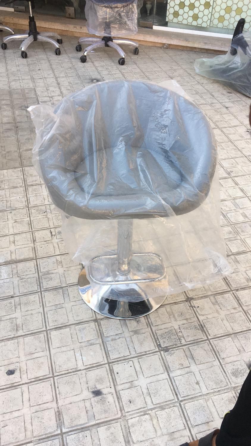 صندلی اپنی لگنی|صندلی و نیمکت|بندرعباس, |دیوار