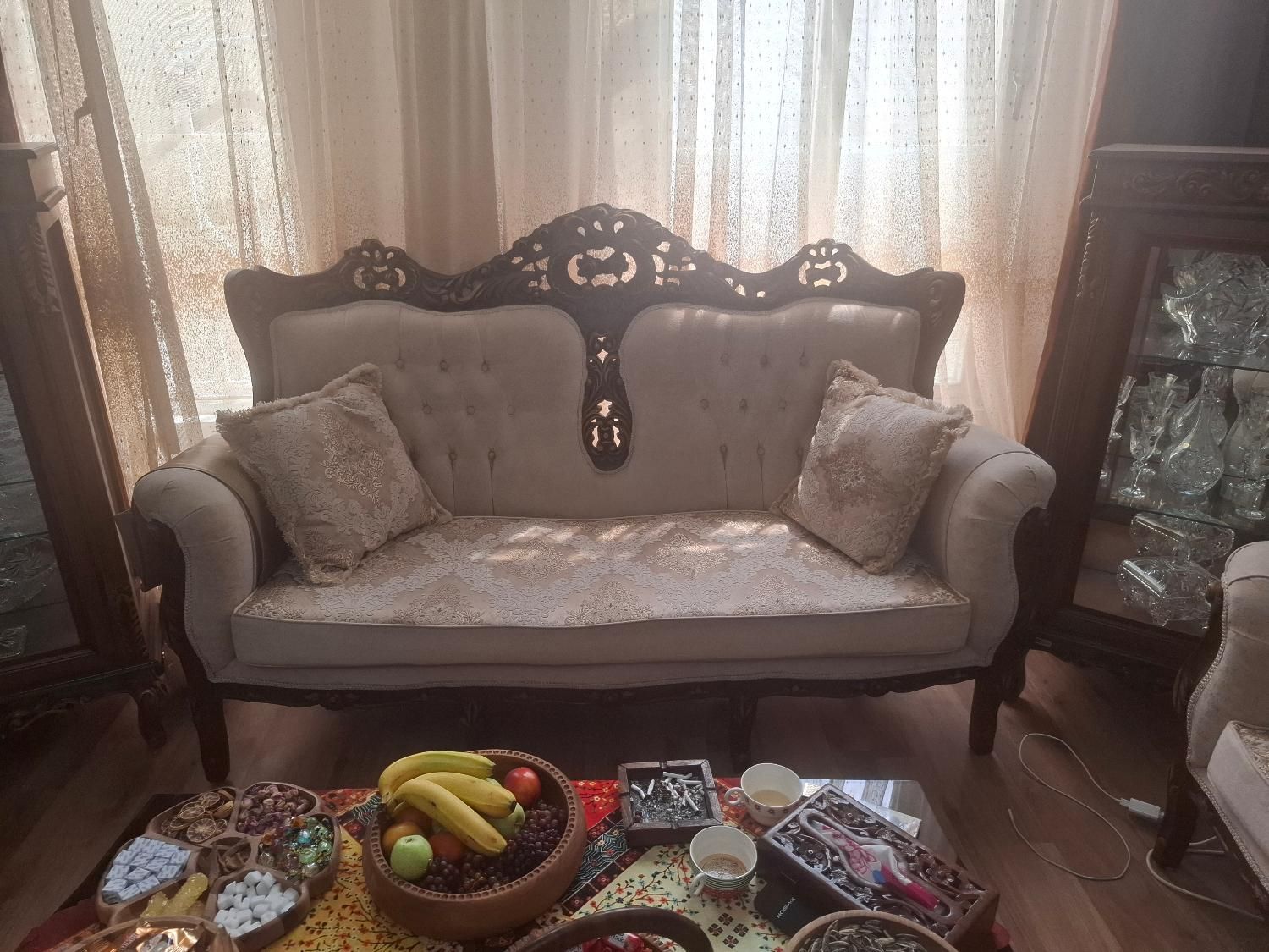 مبل استیل چوب گردو در حد نو|مبلمان خانگی و میز عسلی|تهران, شمس‌آباد|دیوار