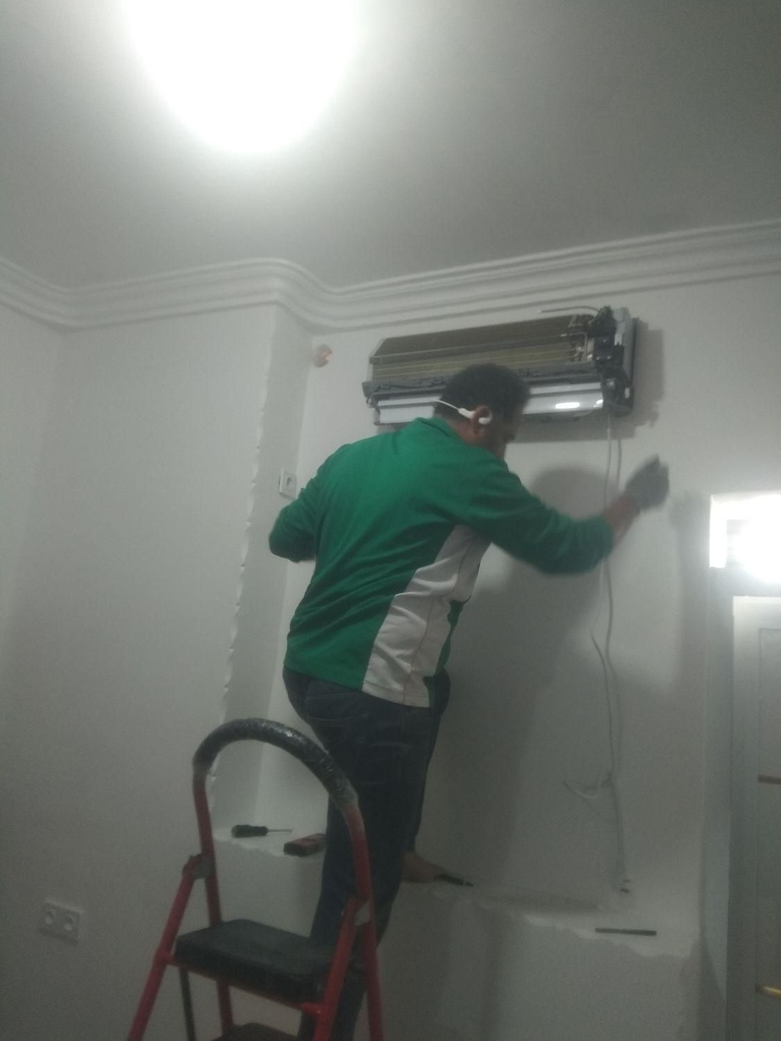 سرویس ونصب کولر های اسپیلت وپنجره ای|خدمات پیشه و مهارت|میناب, |دیوار