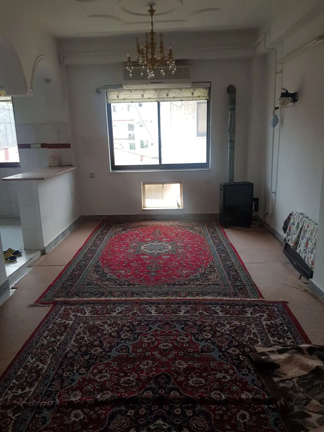 رهن تکواحد۷۰متری.طبقه اول/ موقعیت عالی میدان حشمت|اجارهٔ آپارتمان|لاهیجان, طالقانی|دیوار