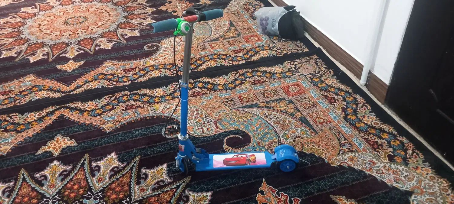 اسکوترسالم تاشودار|دوچرخه، اسکیت، اسکوتر|تهران, عبدل‌آباد|دیوار