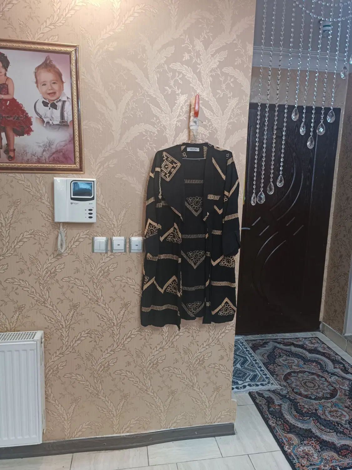 تعدادی مانتو مجلسی و لباس و پالتو|لباس|تهران, تهرانسر شرقی|دیوار