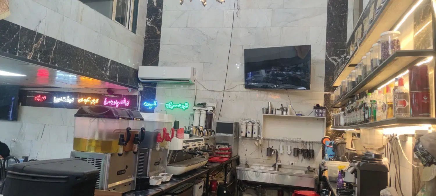 دستگاه دار طباخی کله پاچه سیرابی و کارگر ساده|استخدام خدمات فروشگاه و رستوران|تهران, حکیمیه|دیوار