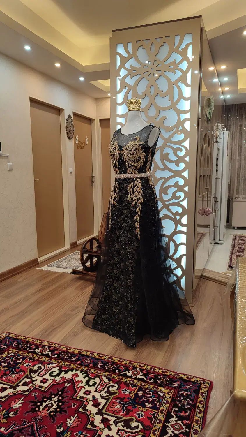 لباس مجلسی اشرافی خریداری شده دبی سایز 38 40 و42|لباس|تبریز, |دیوار