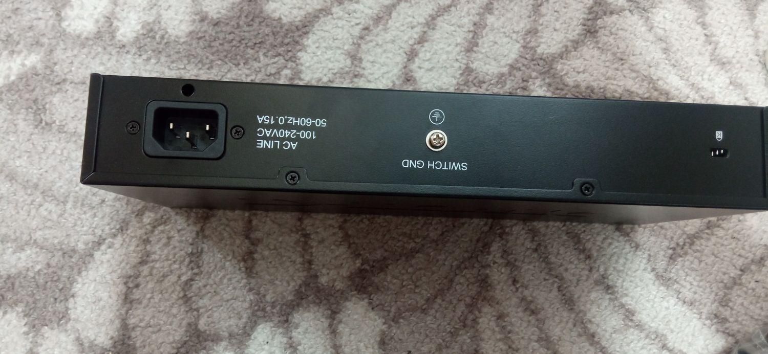 سوییچ16 پورت|مودم و تجهیزات شبکه|تهران, شهرک ولیعصر جنوبی|دیوار