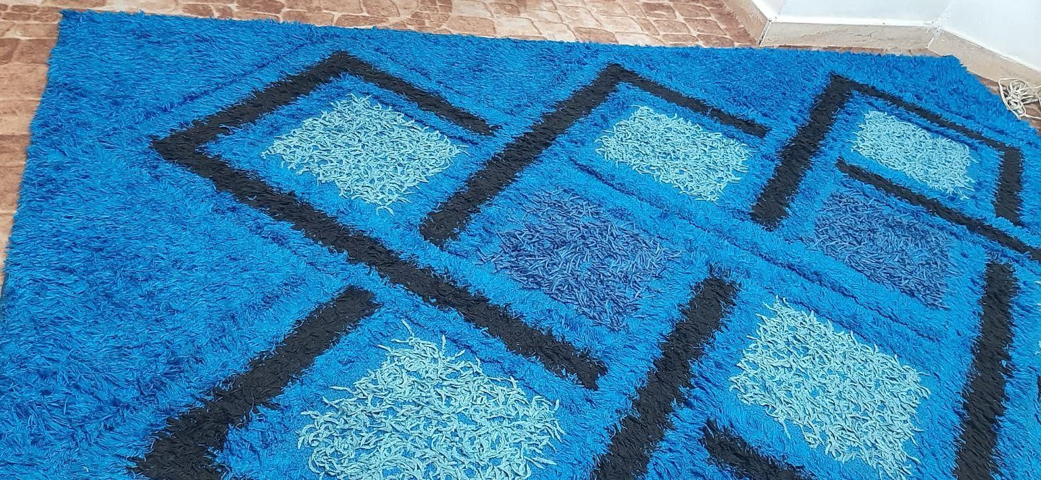 فرش ۴ متری سالم وبدون پارگی وسوختگی|فرش|رشت, فرزانه|دیوار