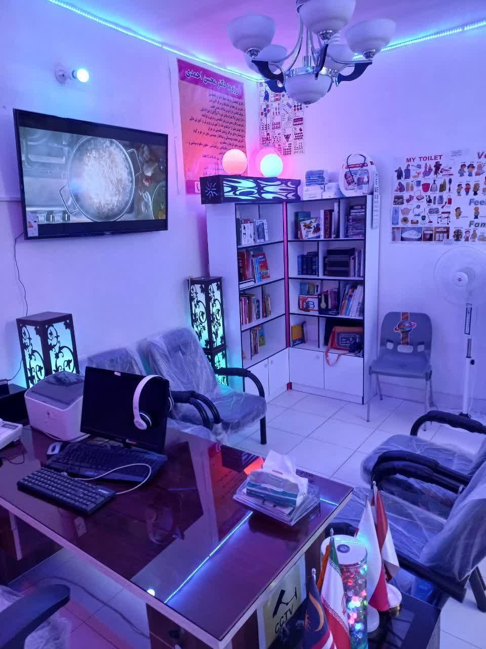 مرکز بین‌المللی آموزش زبان کیش( hi class )|خدمات آموزشی|خرم‌آباد, |دیوار