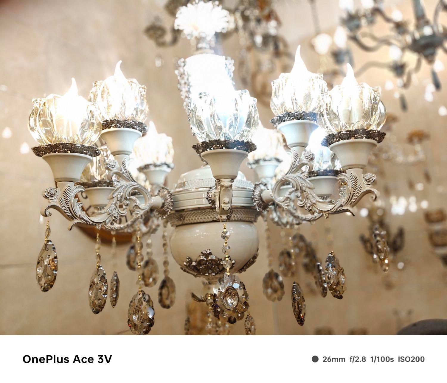 لوستر آرامیس بزرگ12شاخه۱۲ لامپه نقره کرمی|لوستر و چراغ آویز|تبریز, |دیوار