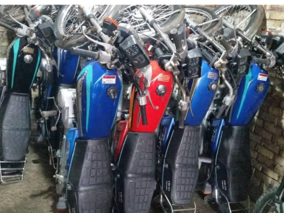 فروش موتور سیکلت مزایده ای بصورت تک فروش وعمده|موتورسیکلت|اصفهان, رهنان|دیوار