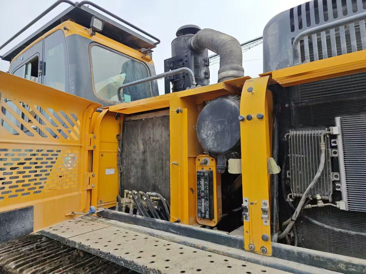 بیل 520L-9vs هیوندا مدل ۲۰۲۲ با ضمانت کار دایمی|خودرو سنگین|مشهد, دانشجو|دیوار