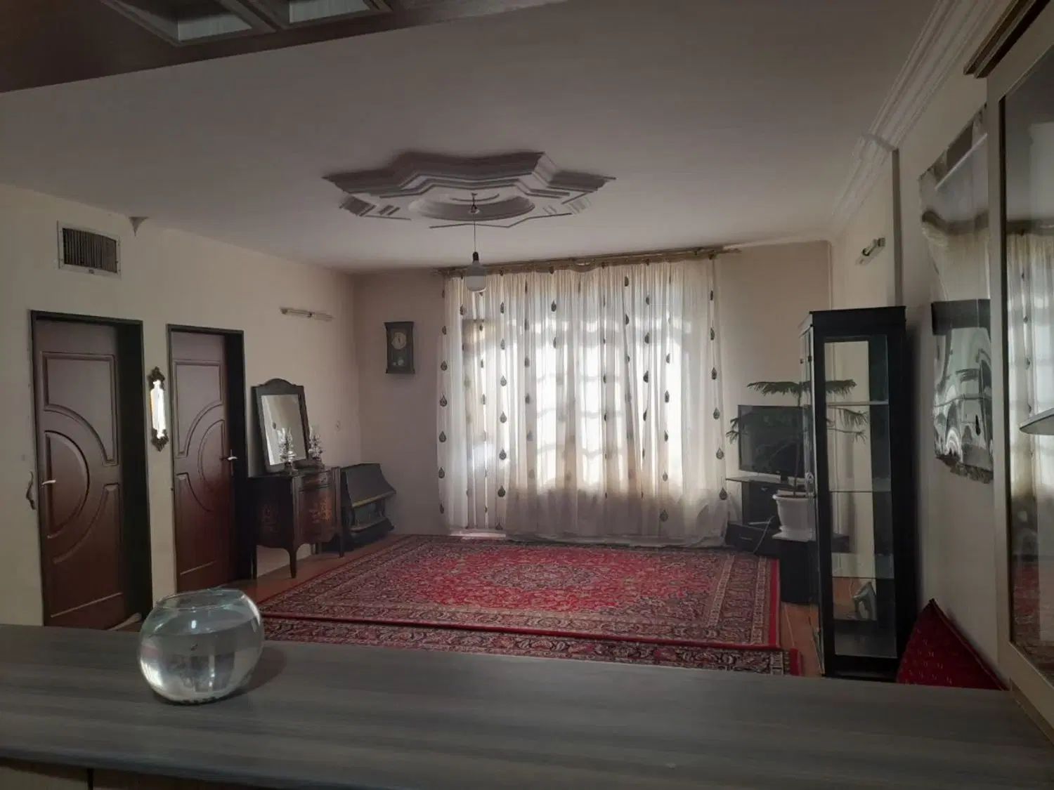 آپارتمان ۹۰متری دوخوابه سردونبش پارکینگ اختصاصی|اجارهٔ آپارتمان|مشهد, شهید مطهری|دیوار