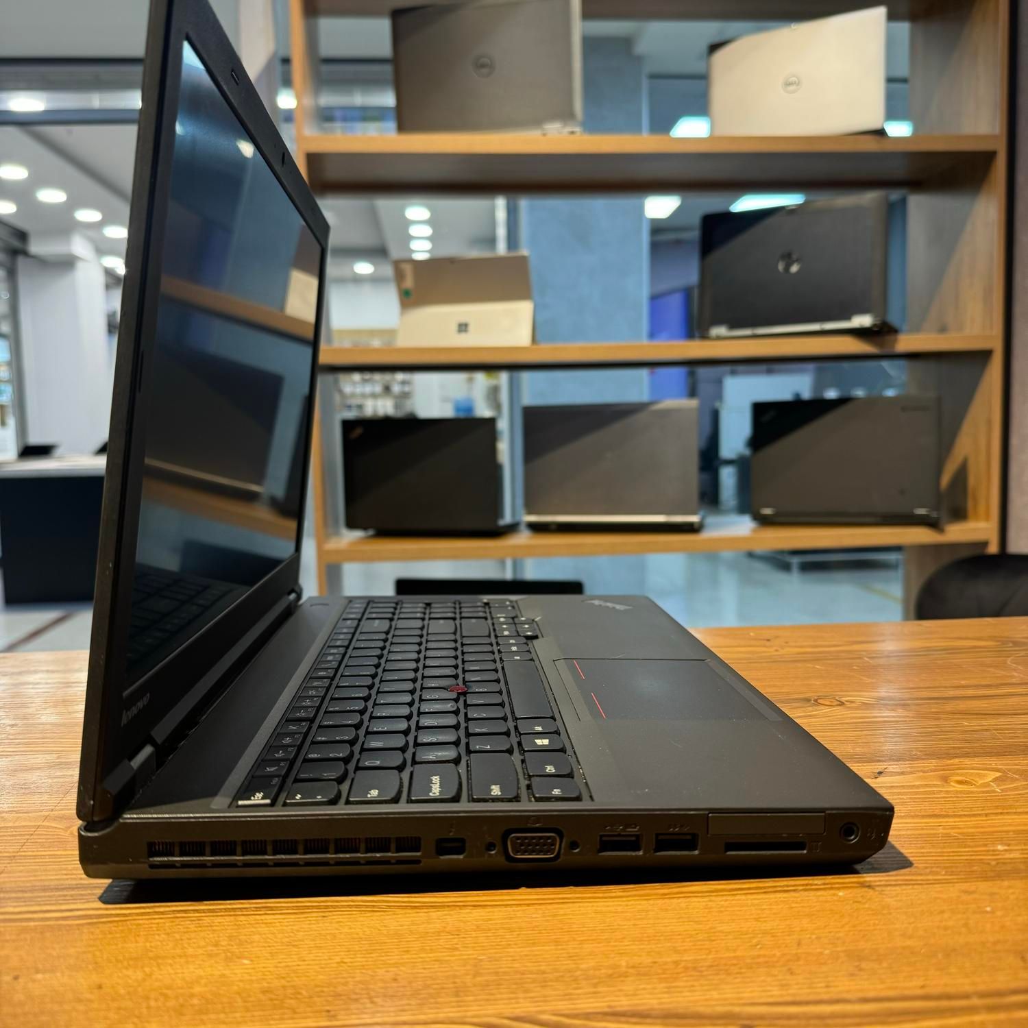 لپتاپ گرافیکیLenovo W541 رم16 هارد1/5تراباضمانت.i7|رایانه همراه|تهران, دزاشیب|دیوار