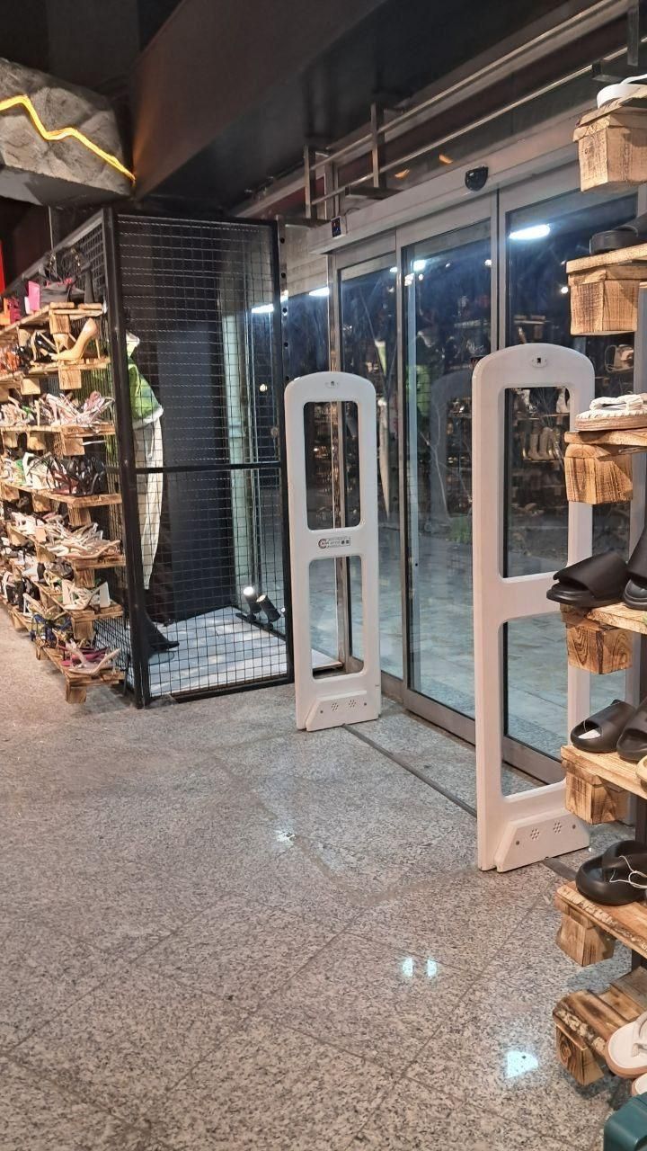 تولید کننده و واردکننده تگ و گیت پوشاک RF AM|فروشگاه و مغازه|اهواز, آریاشهر|دیوار