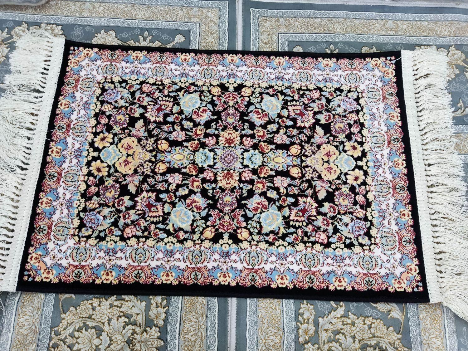 دو عدد پادری نو|پادری|قرچک, |دیوار