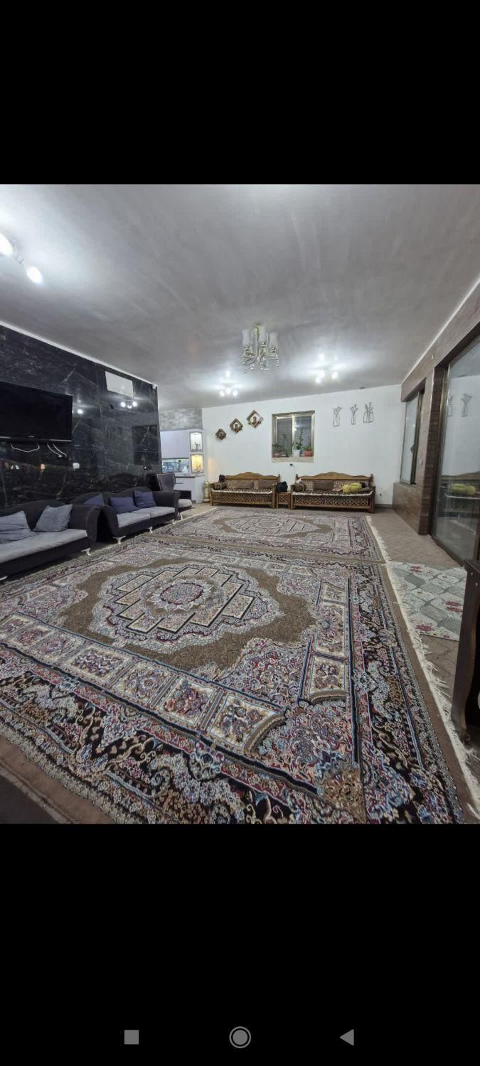 اجاره روزانه‌ باغ نجف اباد / ویلا ۱۰۰۰ متری|اجارهٔ کوتاه‌مدت ویلا و باغ|نجف‌آباد, شهدا|دیوار