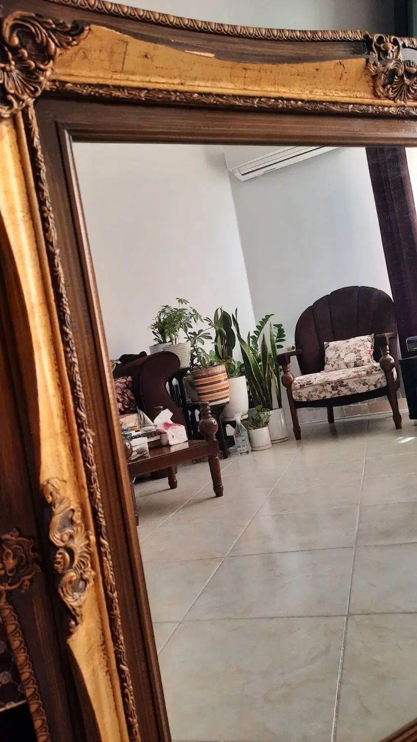 آیینه ۱۴۳×۹۳ چوبی سالم|آینه|کرج, مهرویلا شمالی|دیوار