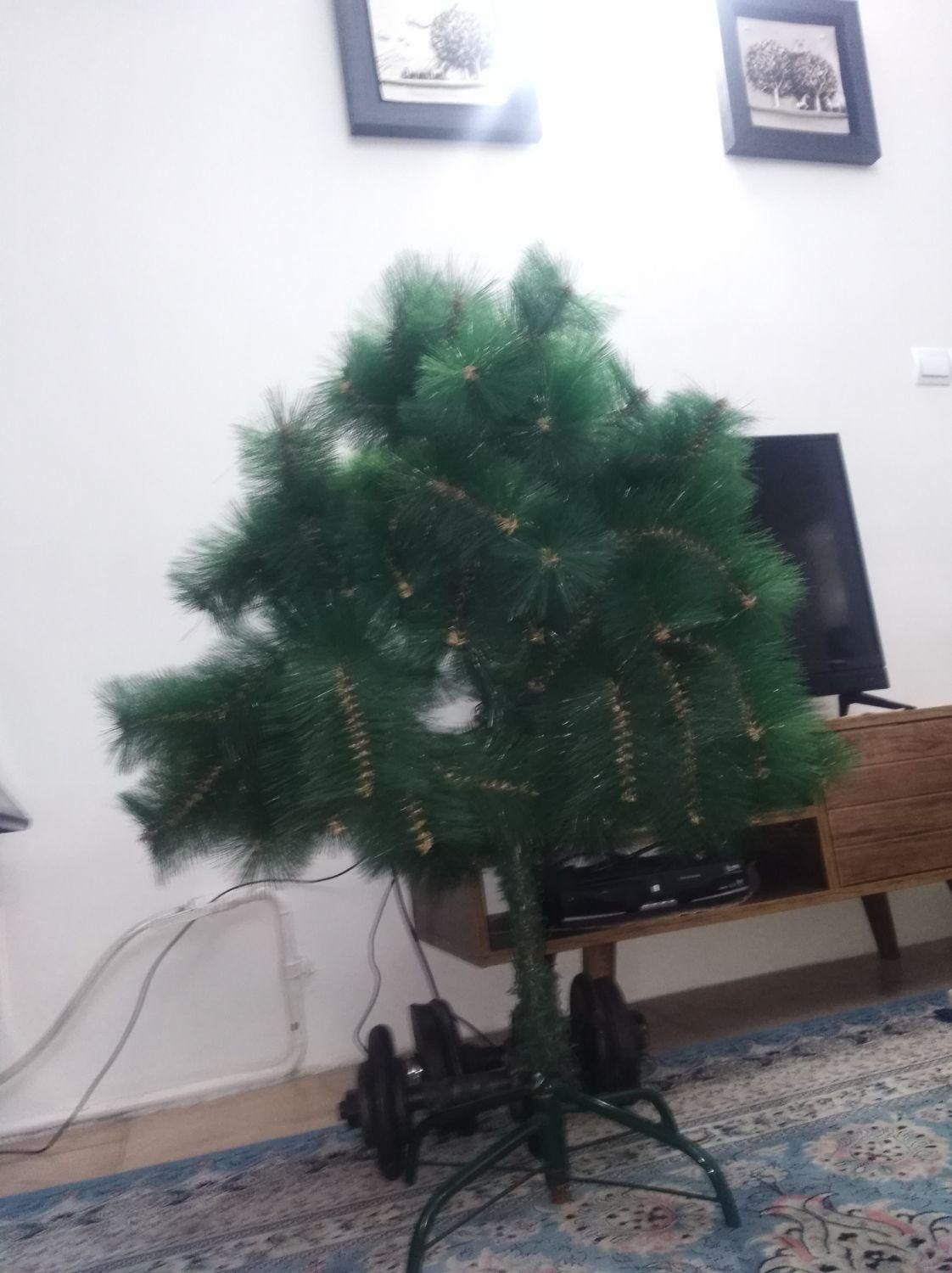درخت کریسمس|گل مصنوعی|تهران, جیحون|دیوار