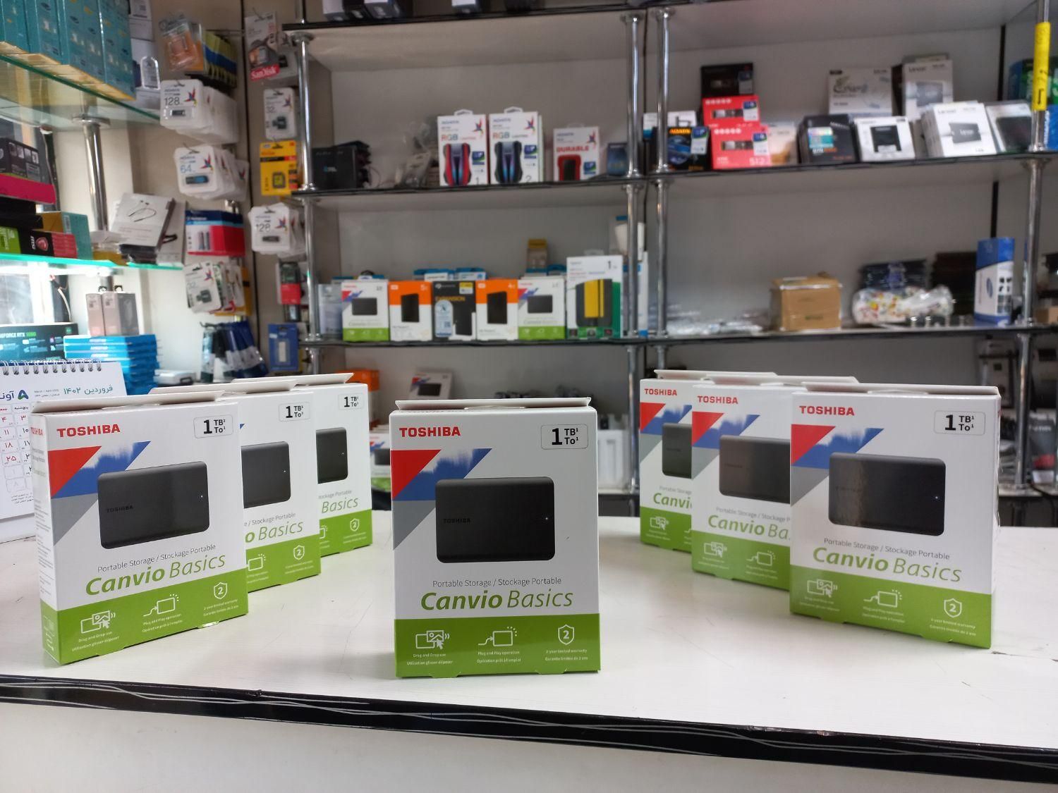 هارد اکسترنال توشیبا گارانتی اصلی آکبند و پلمپ|قطعات و لوازم جانبی رایانه|قم, صفائیه|دیوار