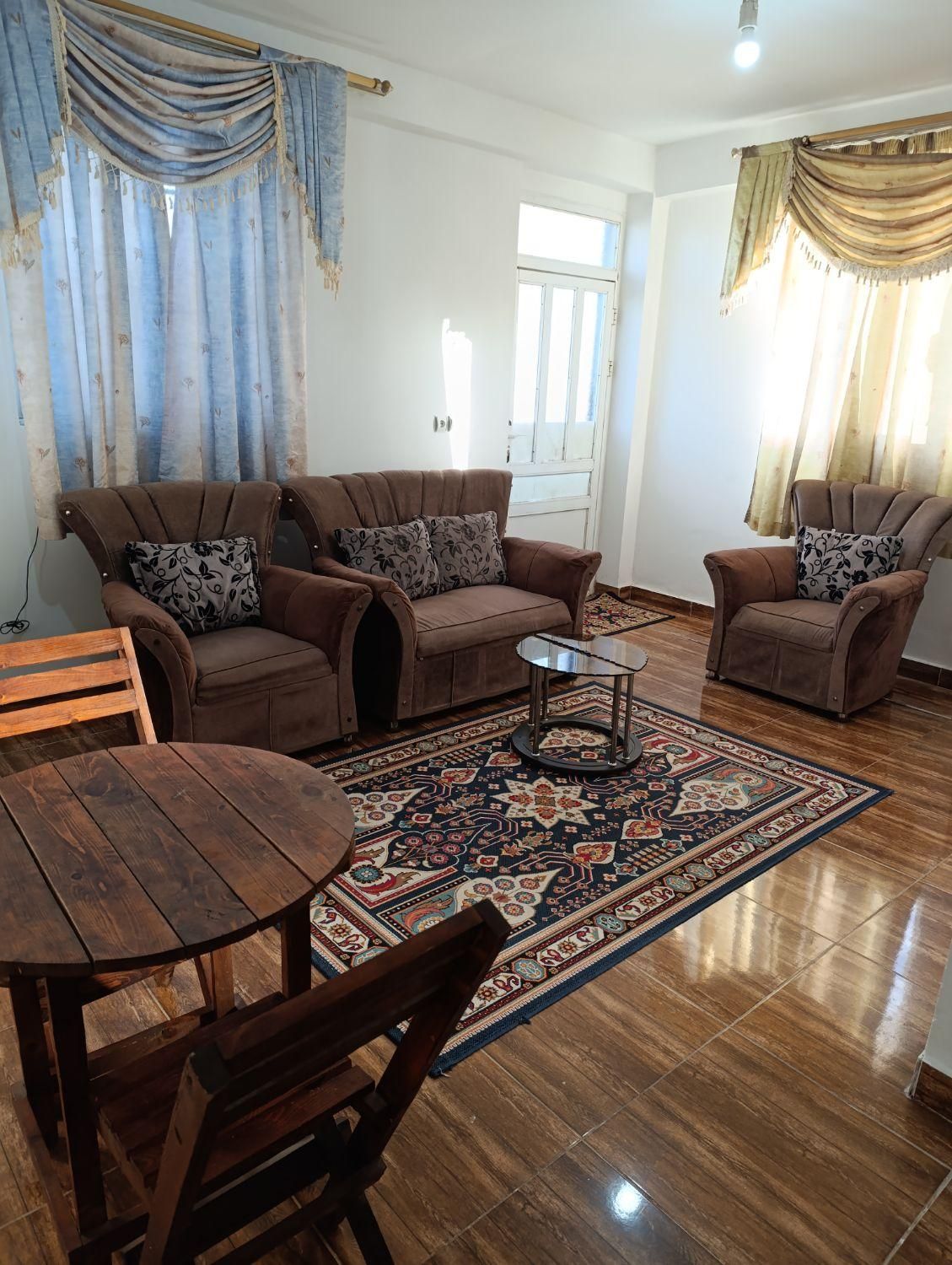 اجاره روزانه/ ویلا / سوئیت|اجارهٔ کوتاه‌مدت آپارتمان و سوئیت|رشت, پاستوریزه|دیوار