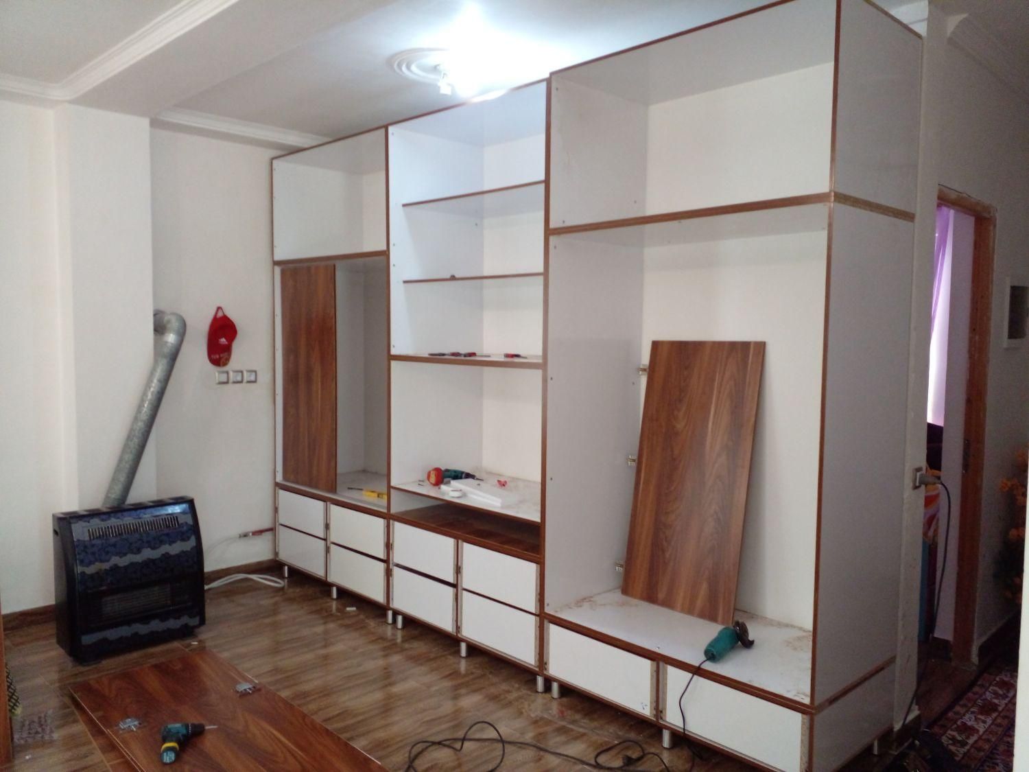 ««کمددیواری کامل ایستاده»»|مصالح و تجهیزات ساختمان|رشت, استقامت ۱|دیوار