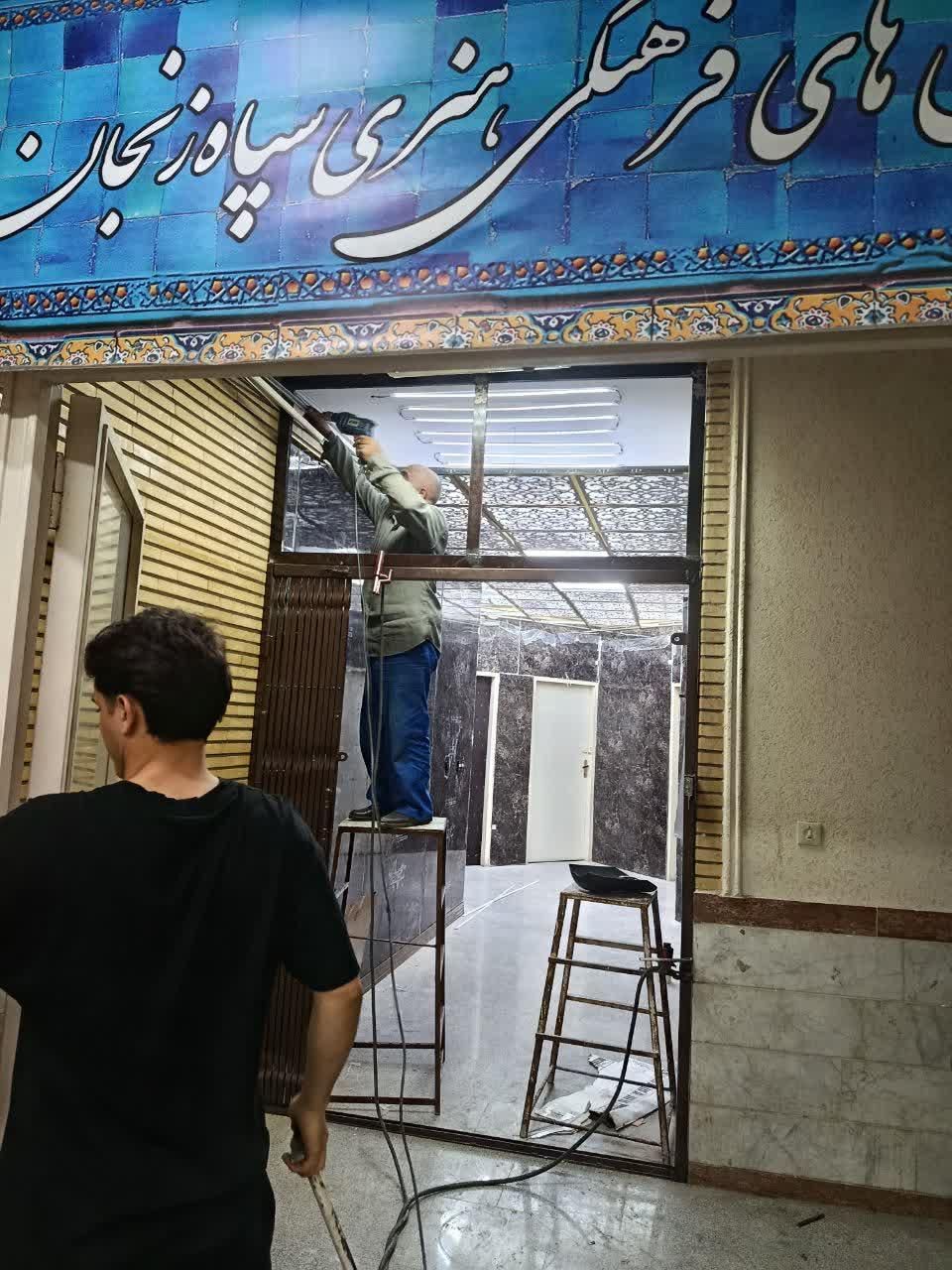 درب حفاظ آکاردئونی|مصالح و تجهیزات ساختمان|زنجان, |دیوار