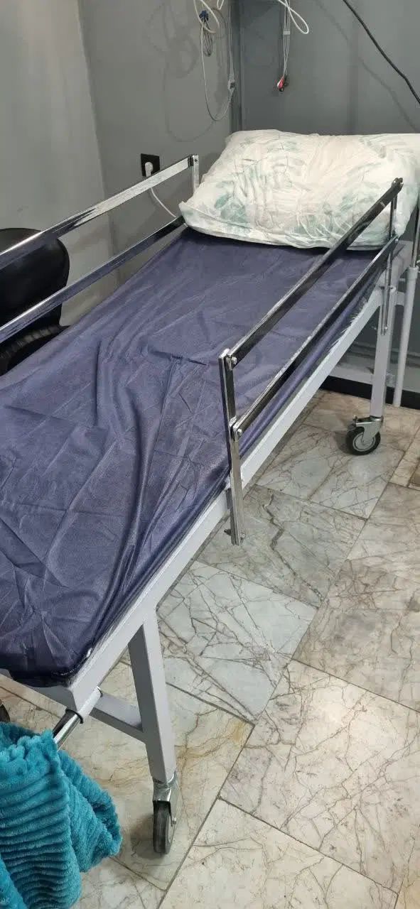 تخت بیمارستانی ، تخت بیمار ، تخت معاینه ۳ عدد|پزشکی|مشهد, ده دی|دیوار