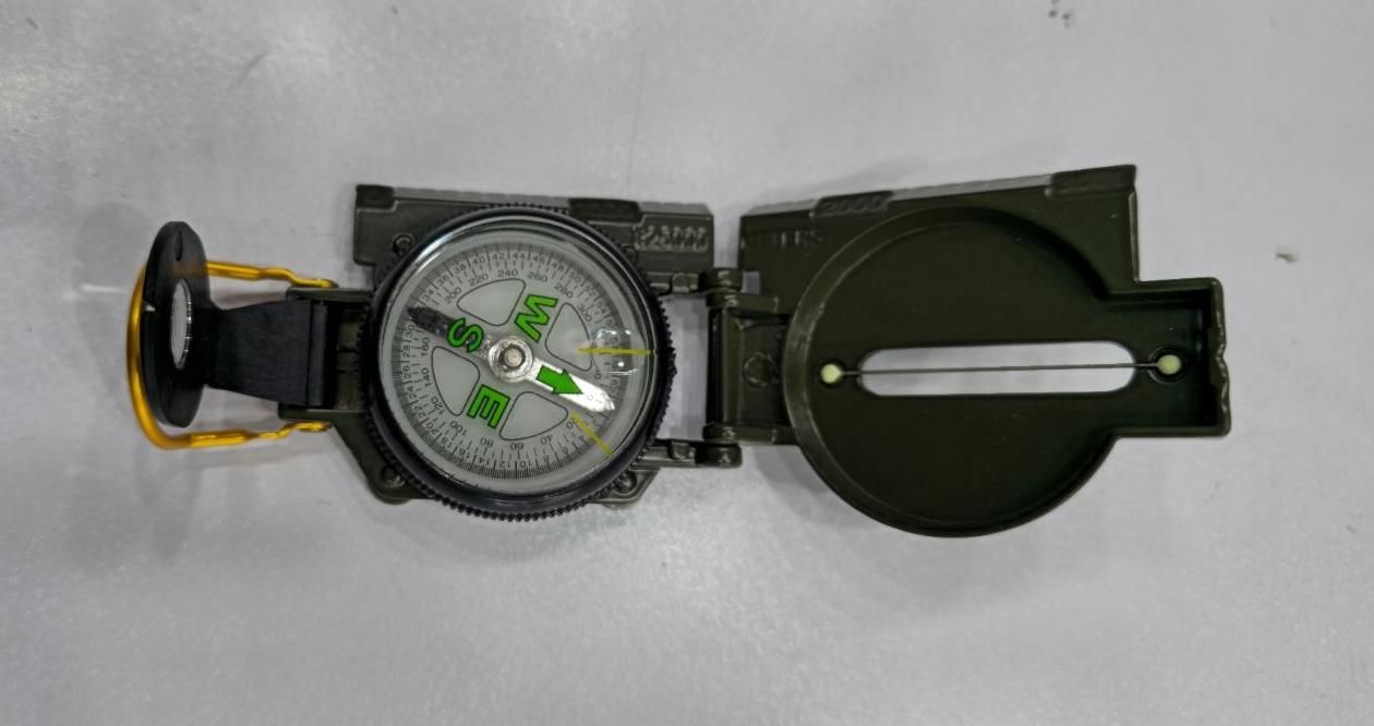 قطبنما ( قطب نما ) حرفه ای و معمولی|کوهنوردی و کمپینگ|قم, حاج زینل|دیوار