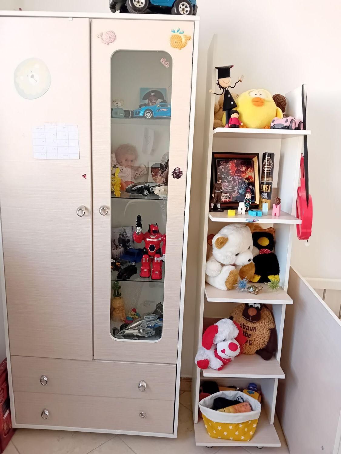 سرویس خواب|تخت و سرویس خواب|سمنان, |دیوار