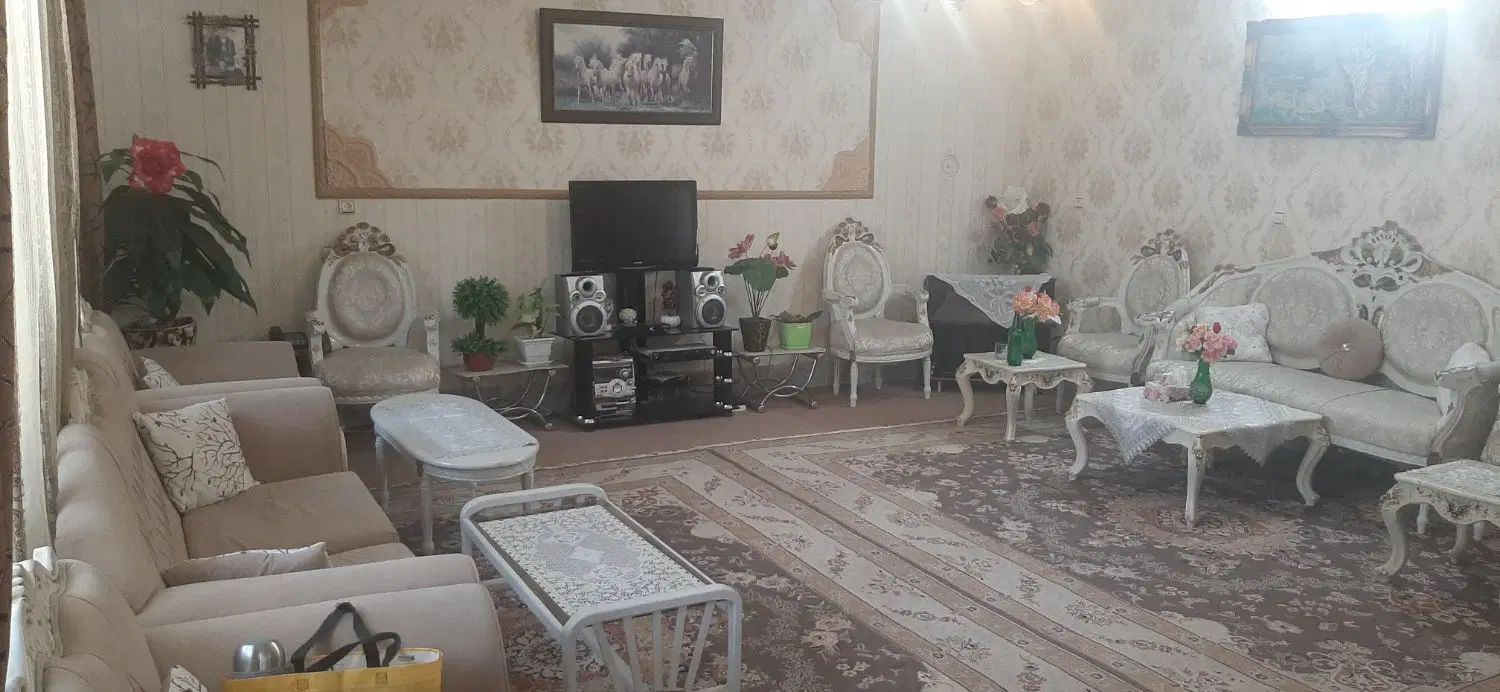 ویلایی شیک و تمیز شاهنامه ۸۰/۶|اجارهٔ خانه و ویلا|مشهد, توس فردوسی|دیوار