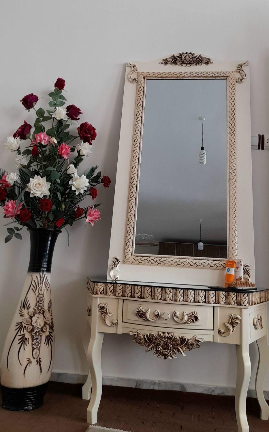 آیینه کنسول به همراه گلدان|مبلمان خانگی و میز عسلی|شیروان (خراسان), |دیوار