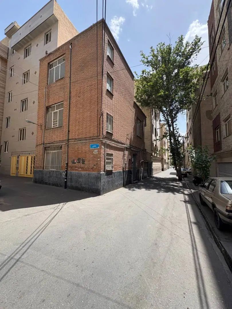 ملک کلنگی ۹۲متری مناسب سکونت و سرمایه گذاری|فروش زمین و ملک کلنگی|تهران, زنجان جنوبی|دیوار