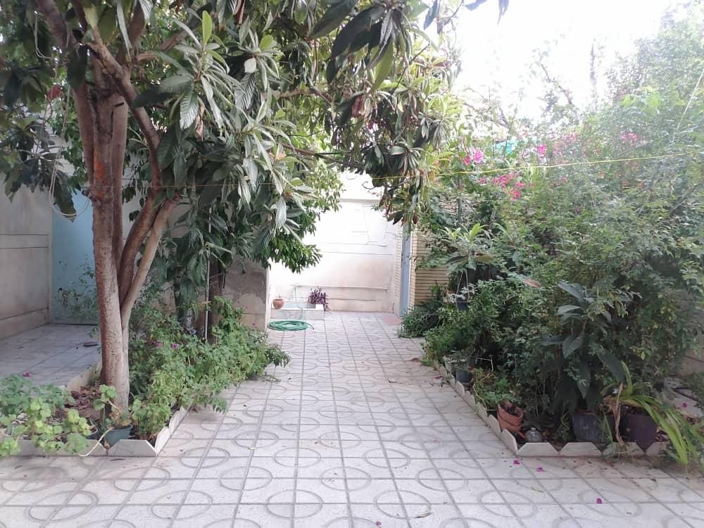ویلایی/ 144متری /عرض 8 /اصلاح نژاد/بهترین لوکیشن|فروش خانه و ویلا|شیراز, اصلاح‌نژاد|دیوار