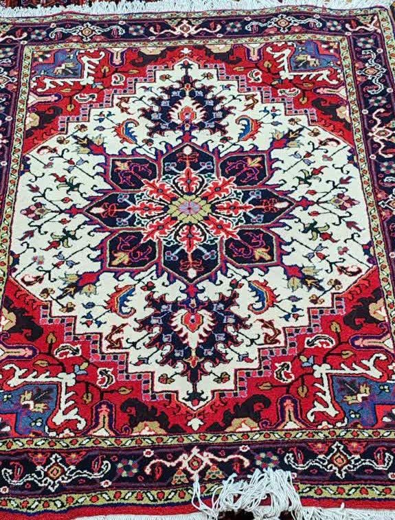قالیچه هریس بارماخ|گلیم، جاجیم، گبه|میانه, |دیوار