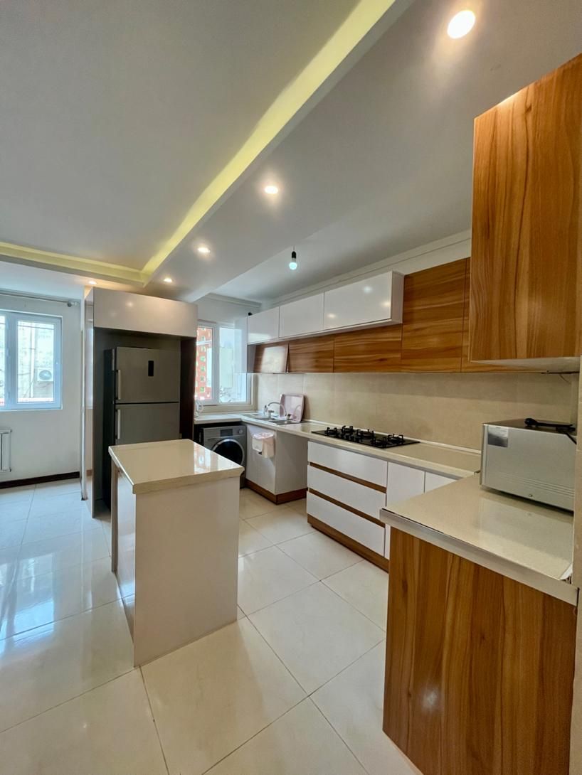 اجاره سوییت آپارتمان نوساز با پارکینگ وآسانسور|اجارهٔ کوتاهمدت آپارتمان و سوئیت|رشت, منظریه|دیوار