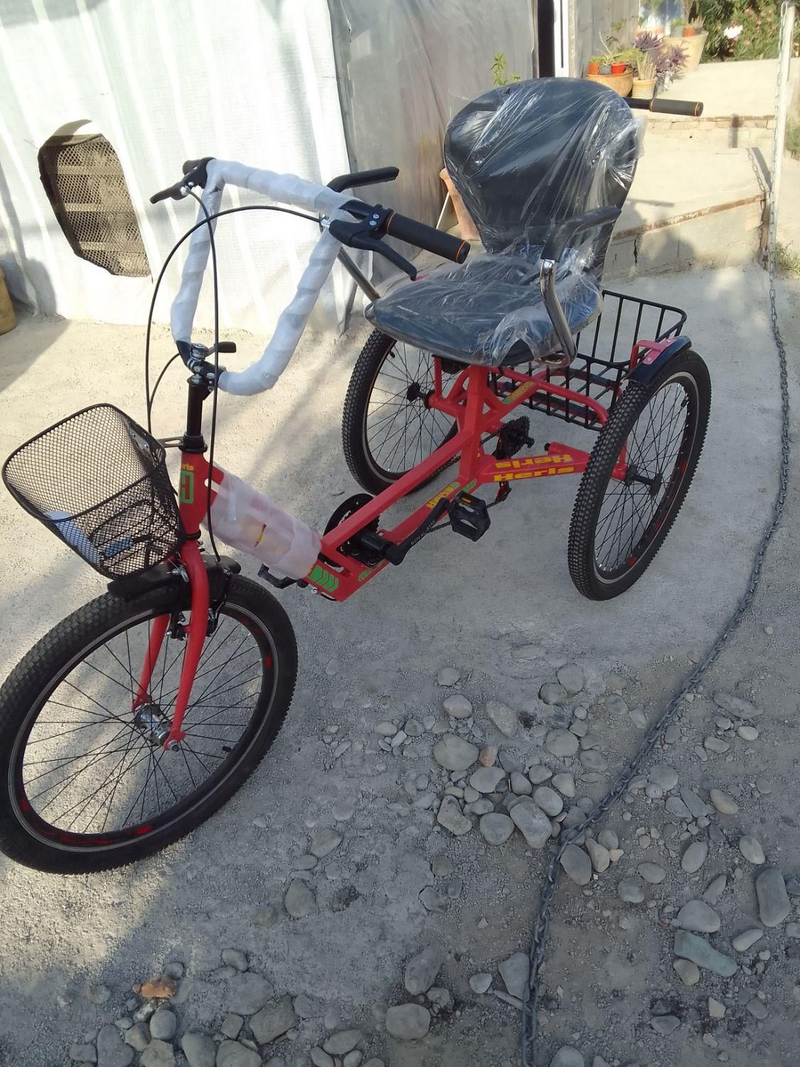 چرخ قرمز رنگ دنده ای|دوچرخه، اسکیت، اسکوتر|اراک, |دیوار