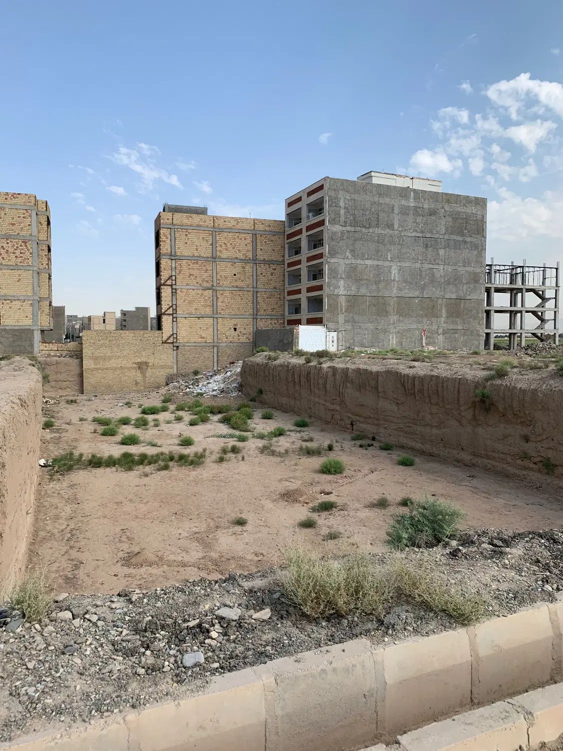 مشارکت در ساخت ۶۴۳متر سر نبش با جواز روی ملک|مشارکت در ساخت املاک|ری, دولت‌آباد|دیوار