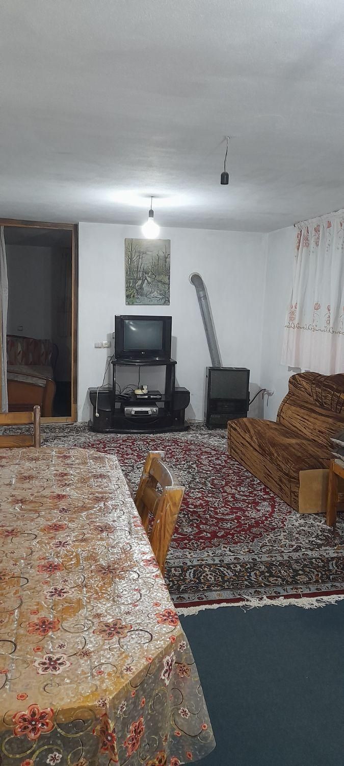 سوییت ۵۰ متری واقع در نوشهر دارای پارکینگ و حیاط|اجارهٔ کوتاه‌مدت آپارتمان و سوئیت|نوشهر, |دیوار